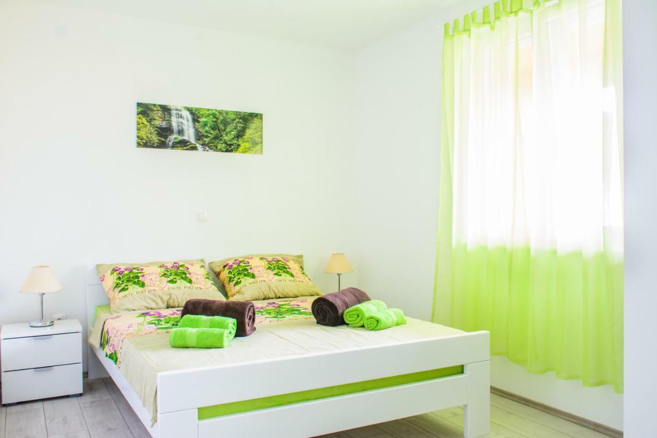 Rose Garden Appartement Privlaka  Buitenkant foto