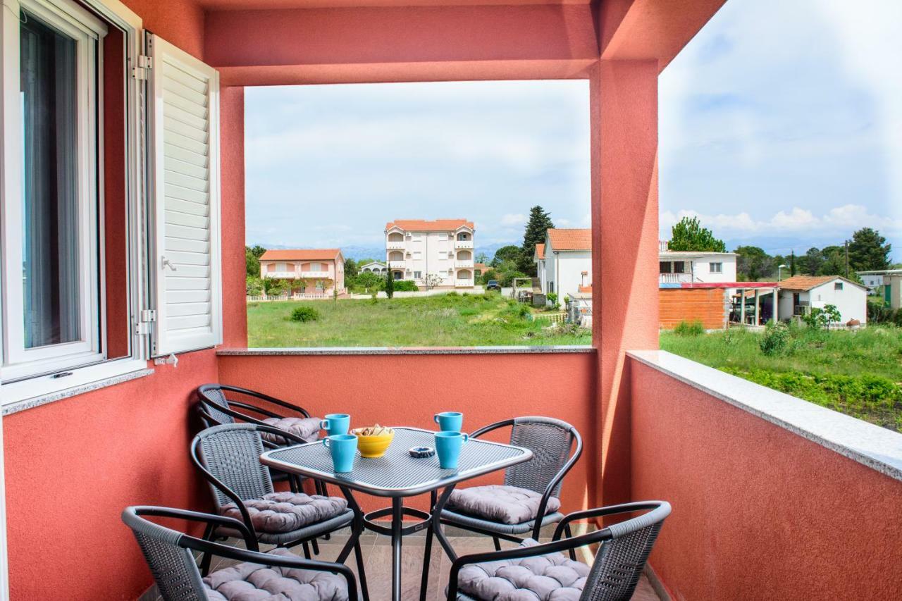 Rose Garden Appartement Privlaka  Buitenkant foto